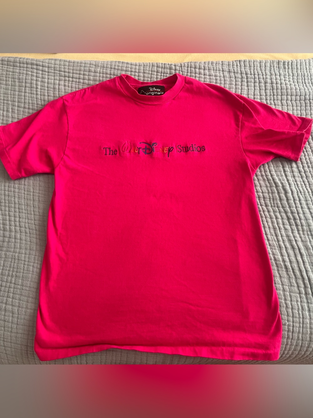 90s Disney Hot Pink Tee Small
